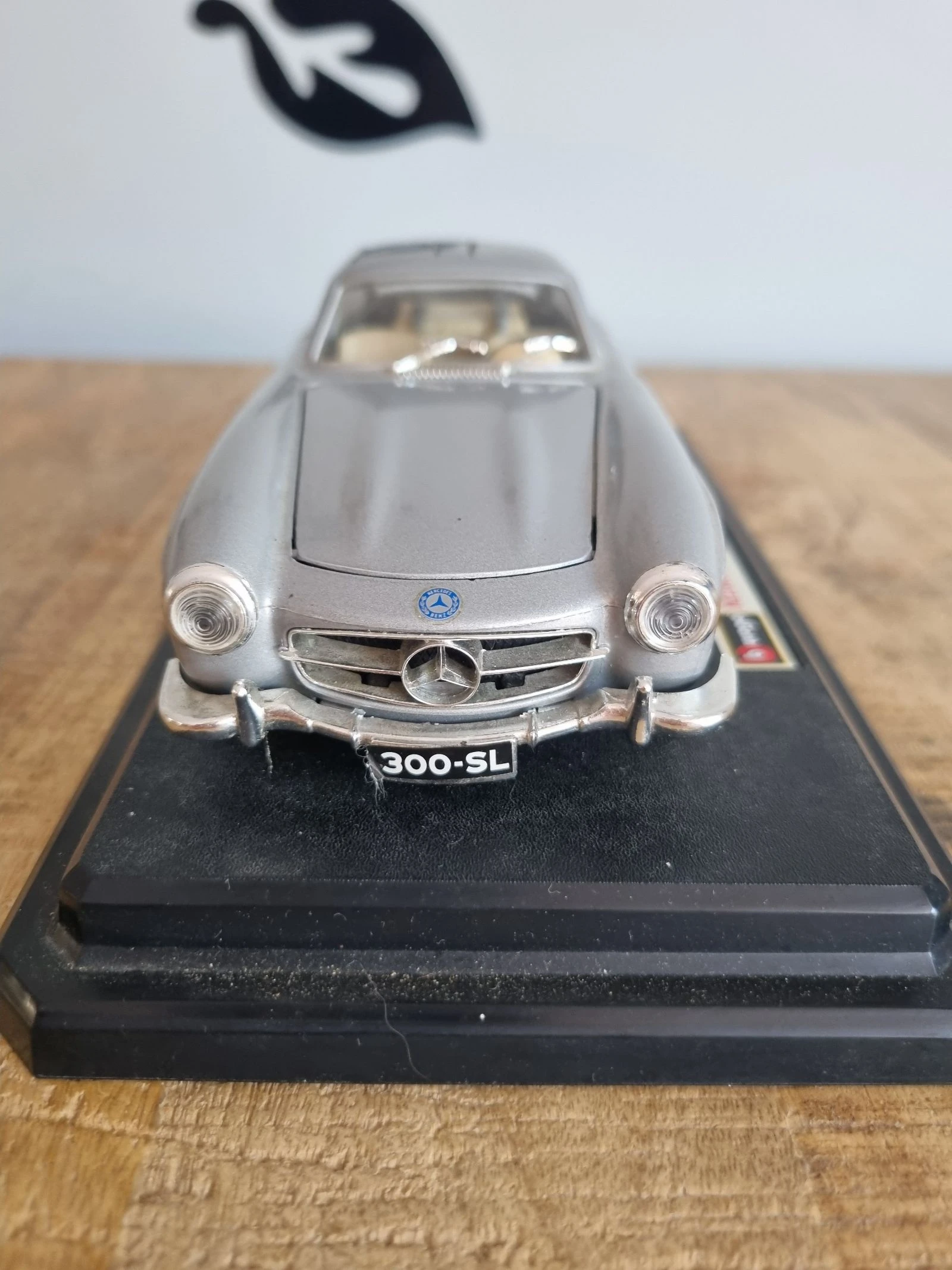 Miniatuurauto Bburago Mercedes-Benz 300 SL (1954) - Schaal 1/24 – photo 3